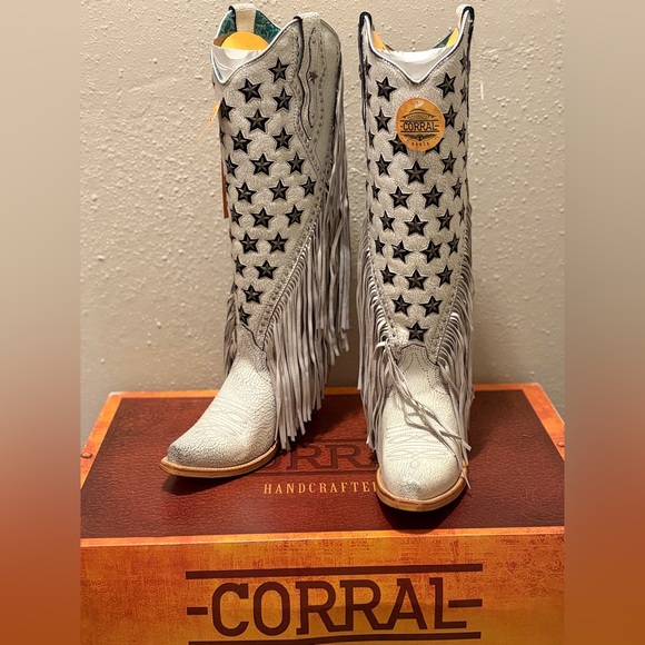 Corral Shoes - Corral Women's Luminescent Embroidery and Stars